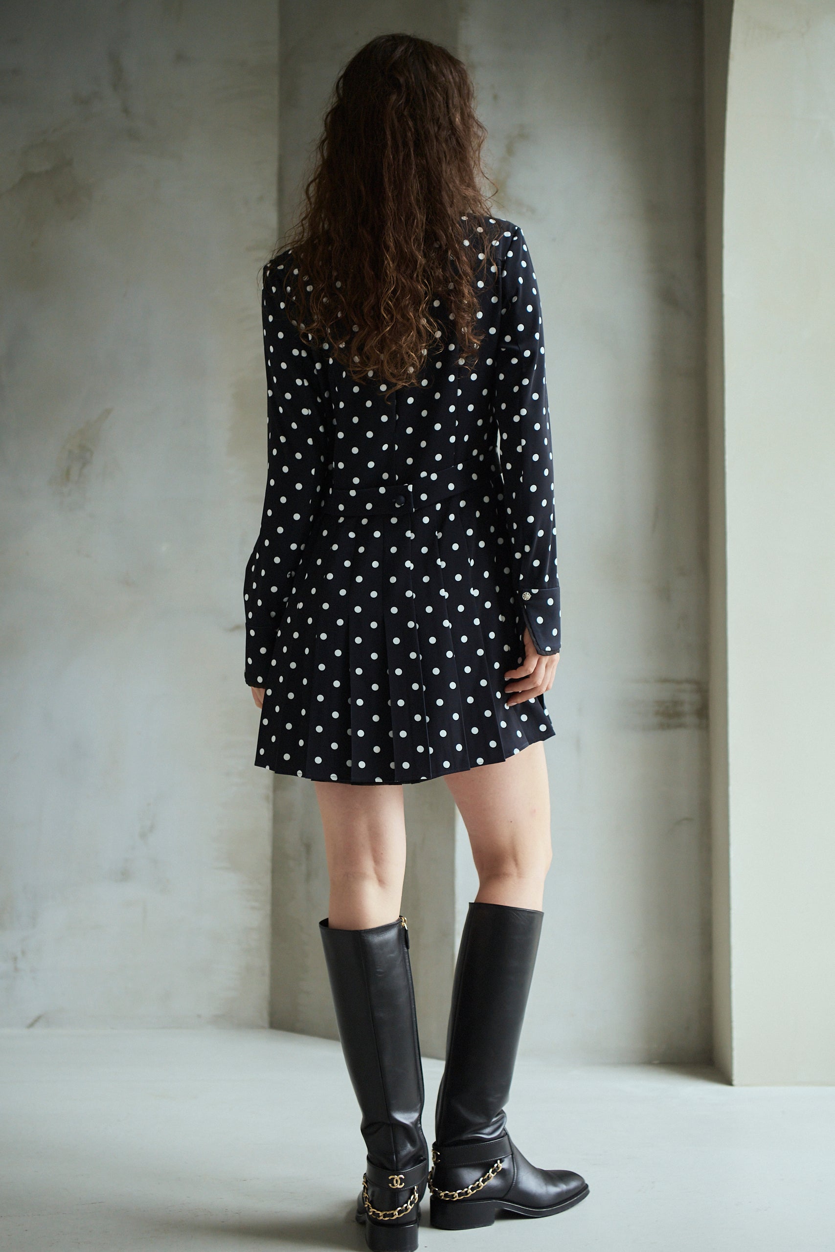 Diora Pleated Dress <br>-Dot.black-