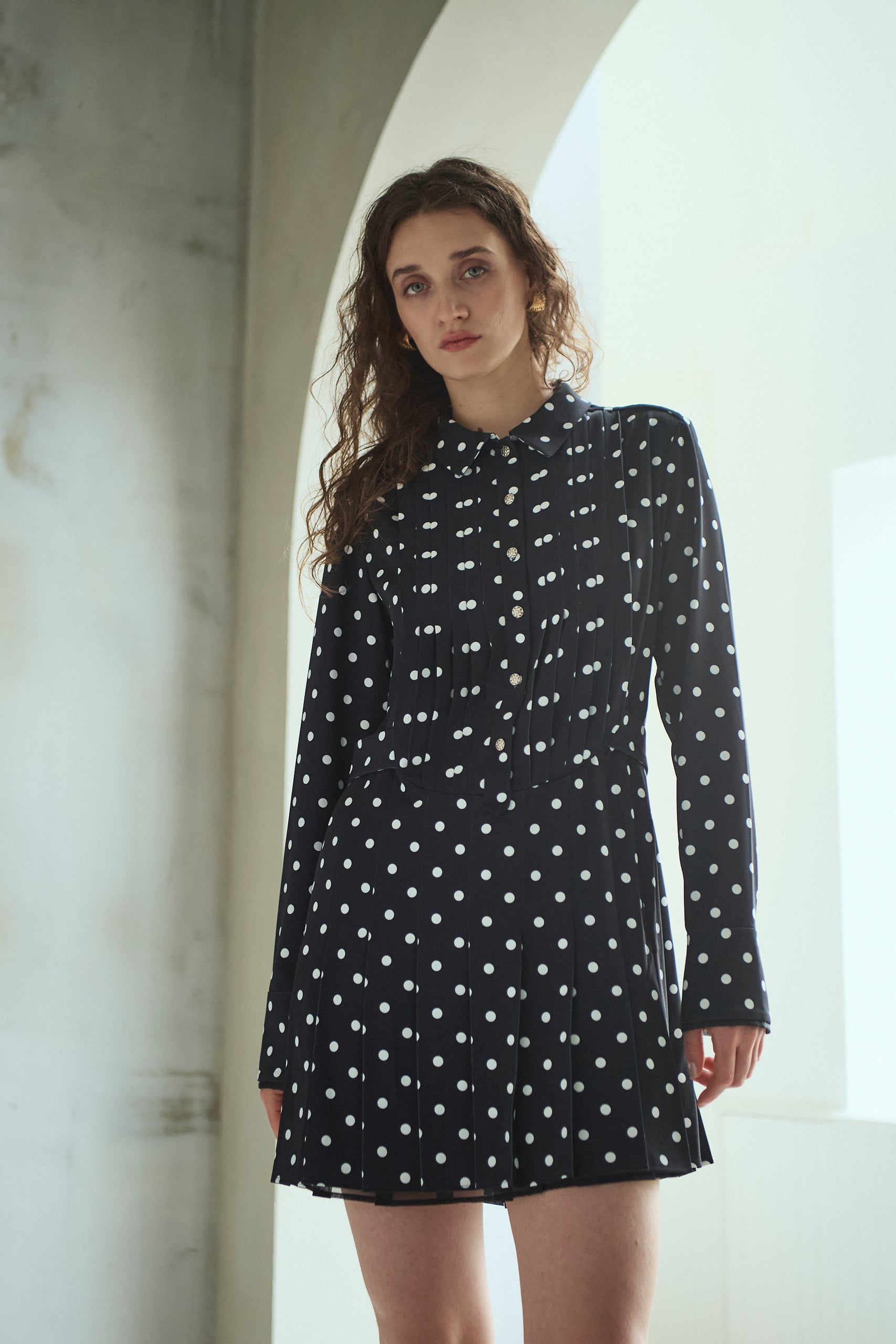 Diora Pleated Dress <br>-Dot.black-