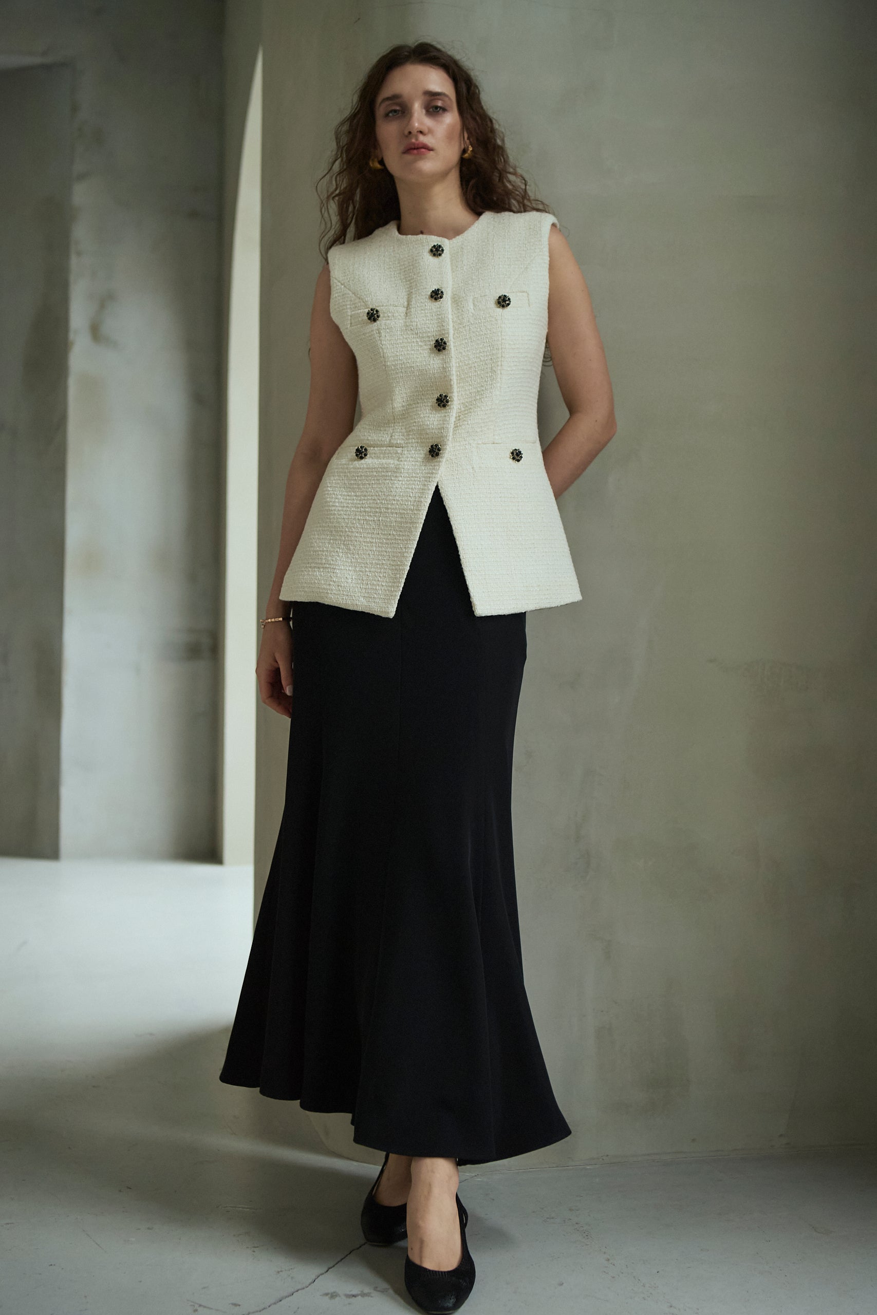 Mabel Vest2 <br>-Off white-