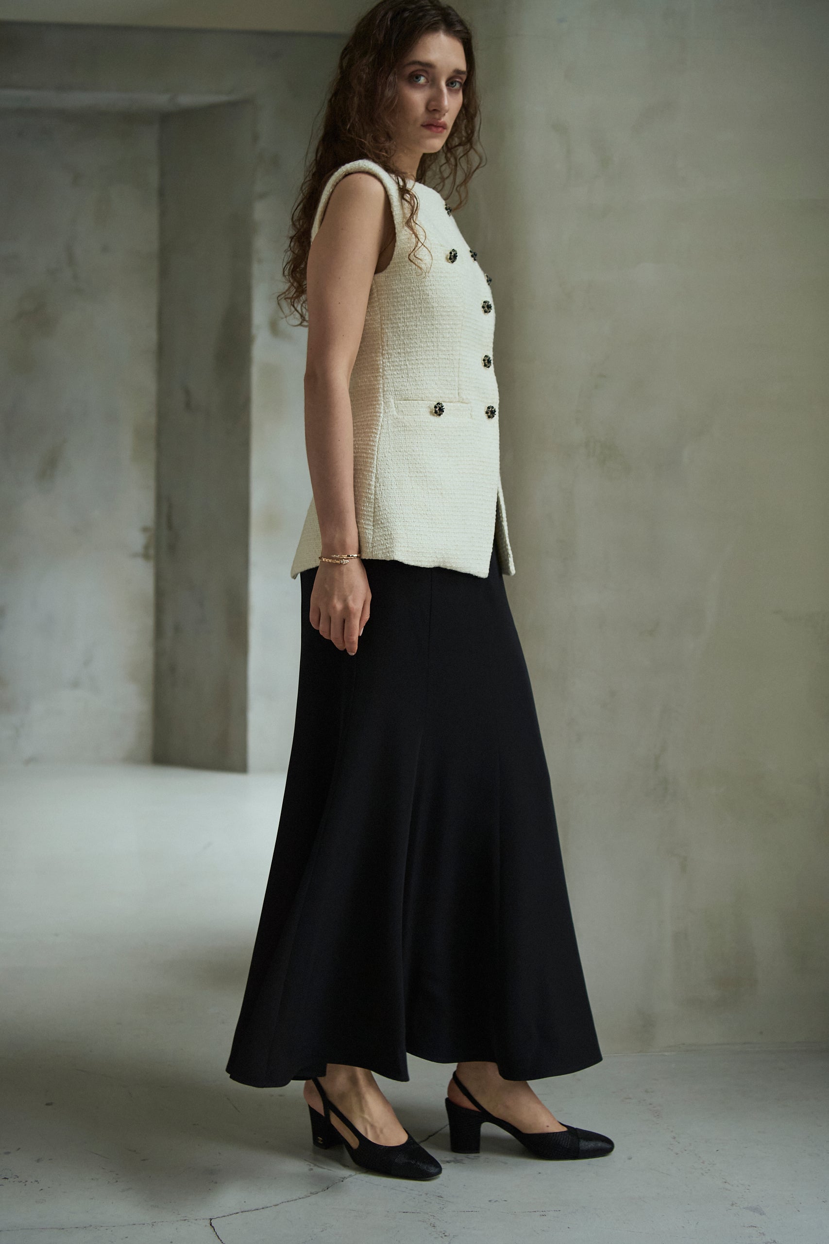 Mabel Vest2 <br>-Off white-