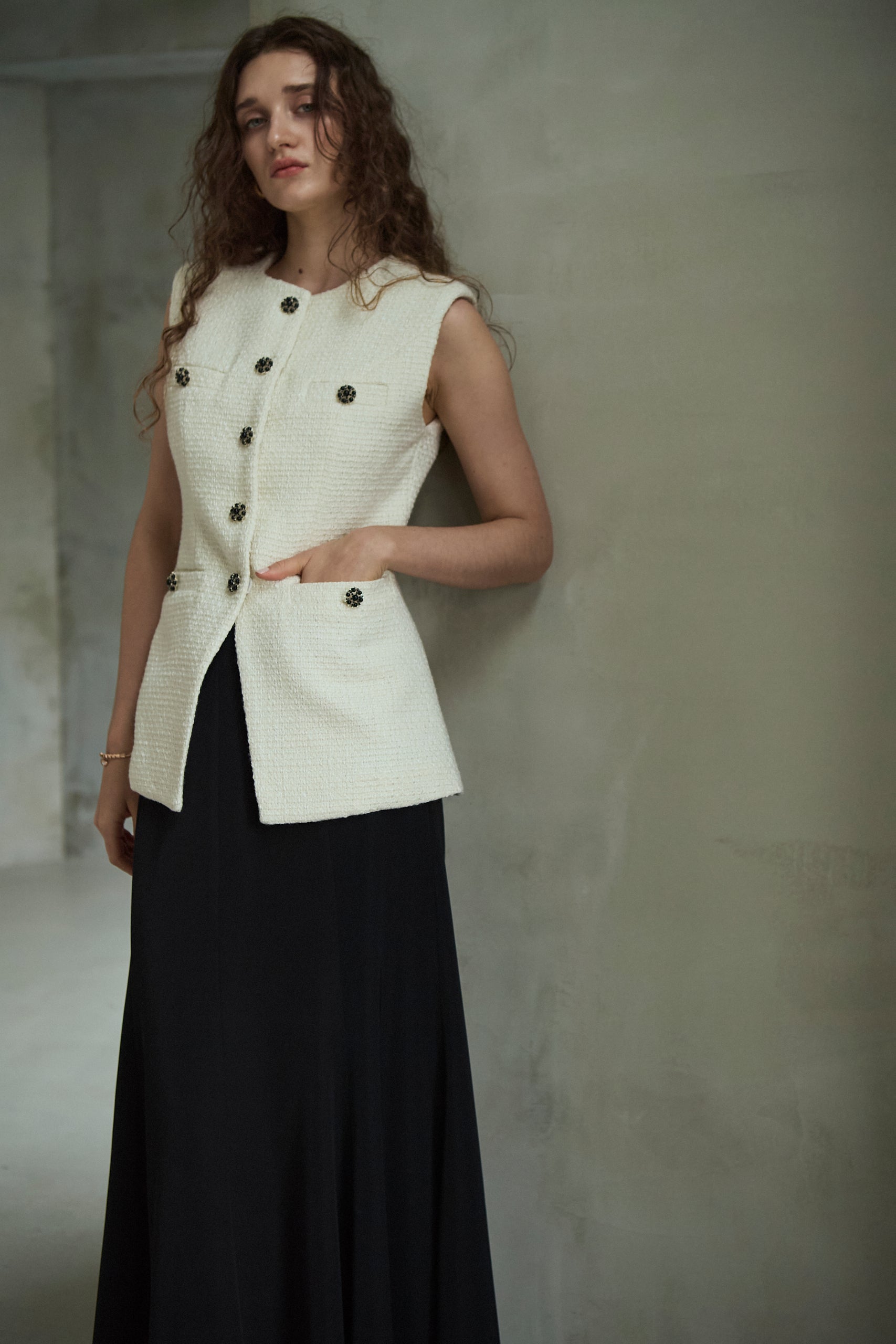 Mabel Vest2 <br>-Off white-