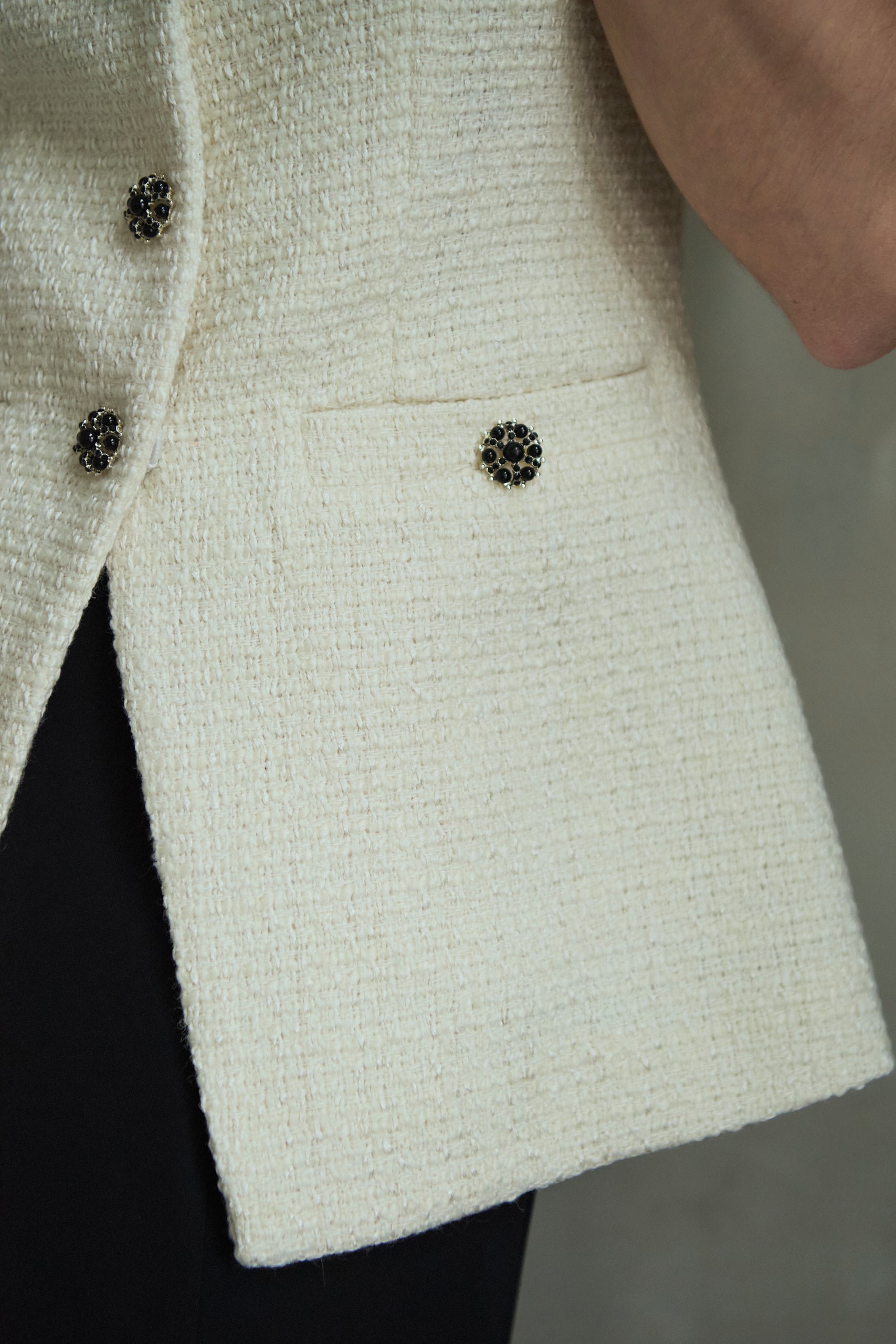 Mabel Vest2 <br>-Off white-