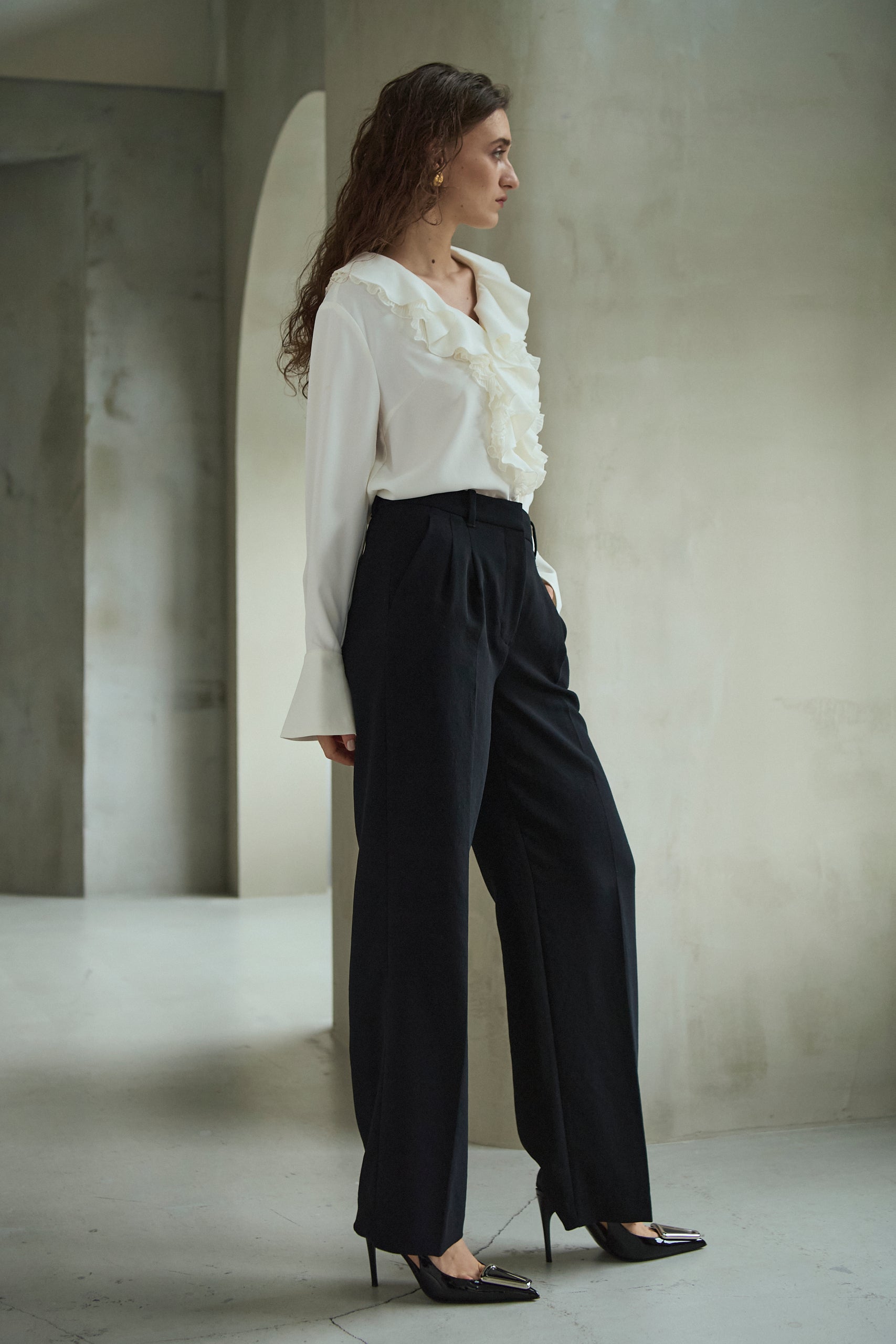 Becca Ruffled Blouse<br>-Off White-