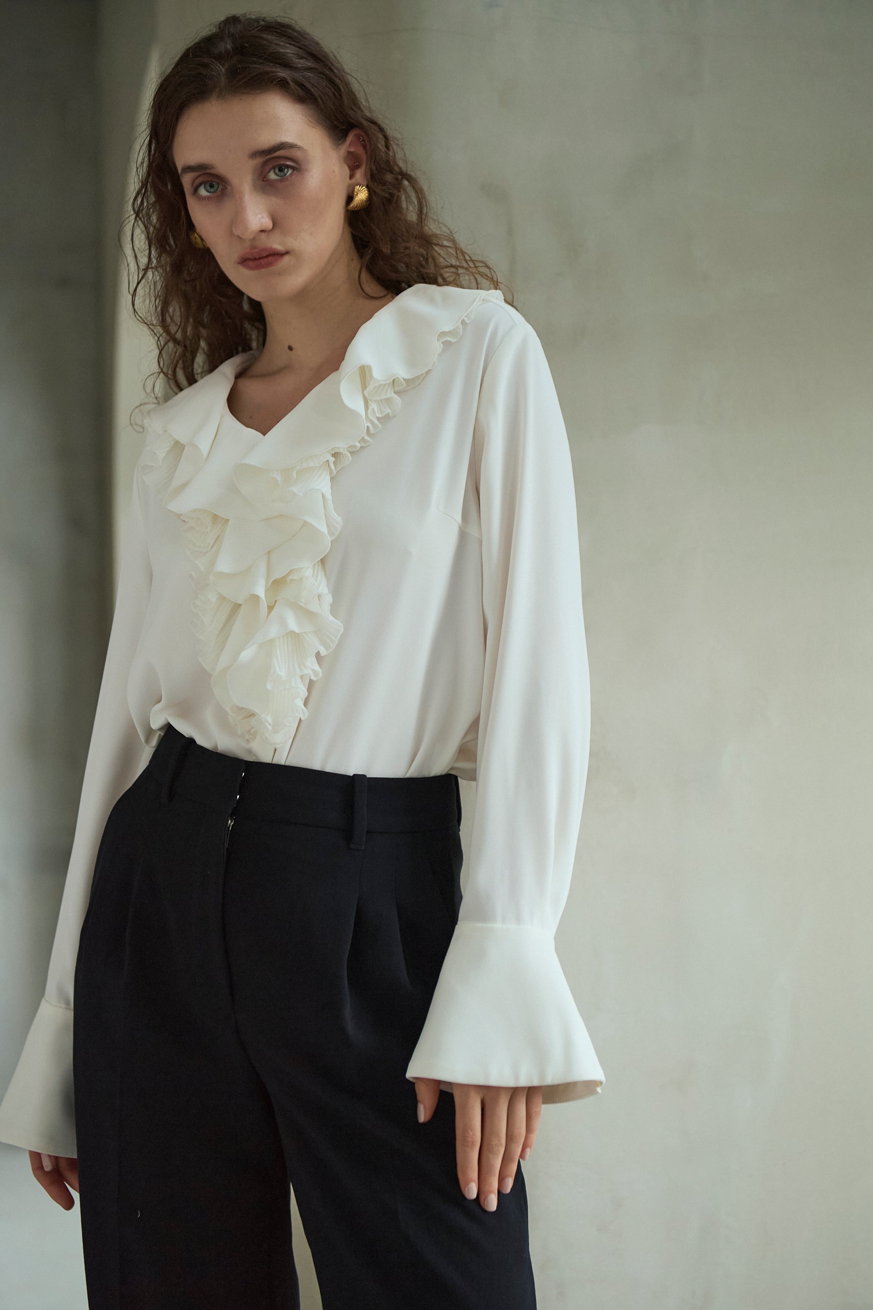 Becca Ruffled Blouse<br>-Off White-