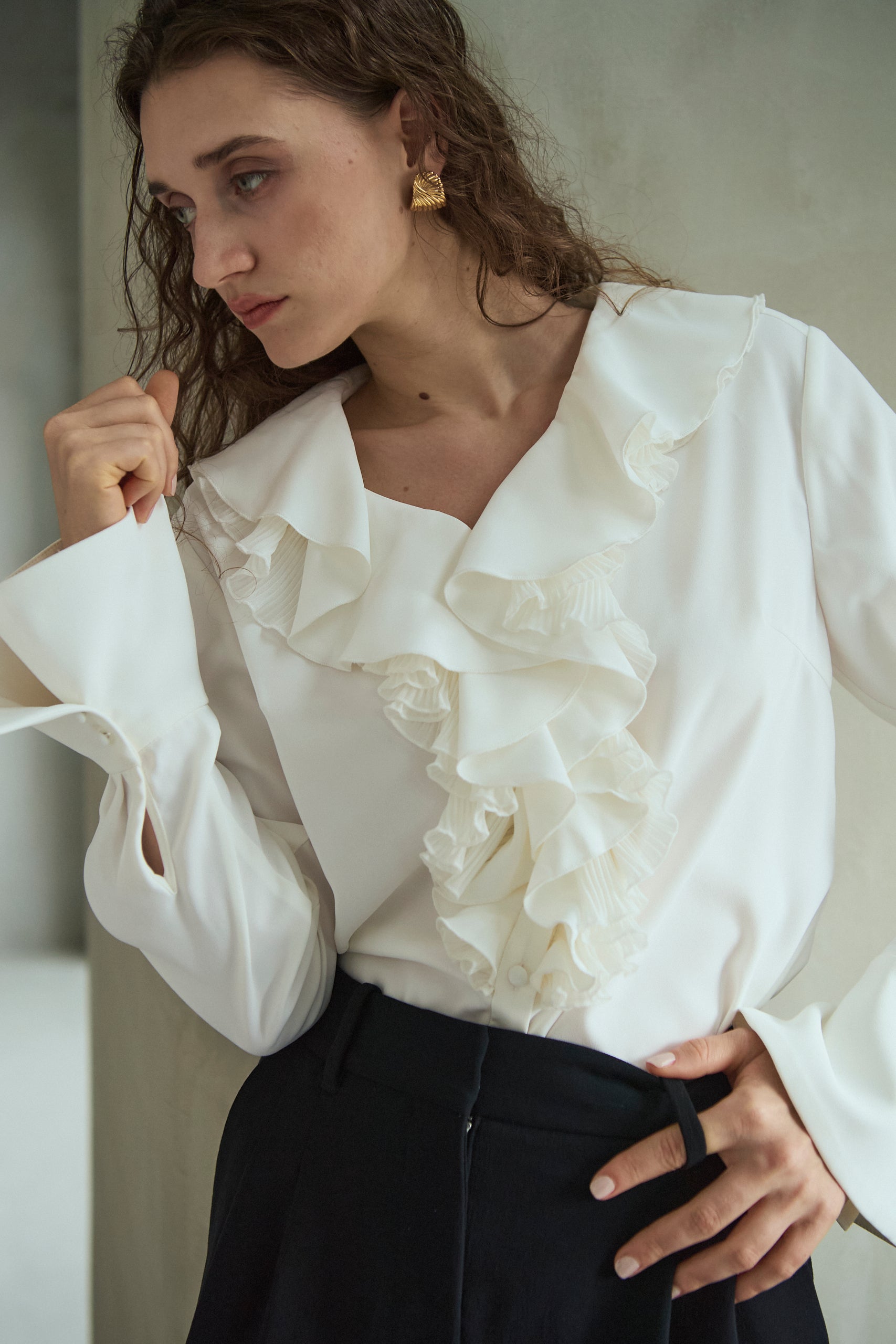Becca Ruffled Blouse<br>-Off White-