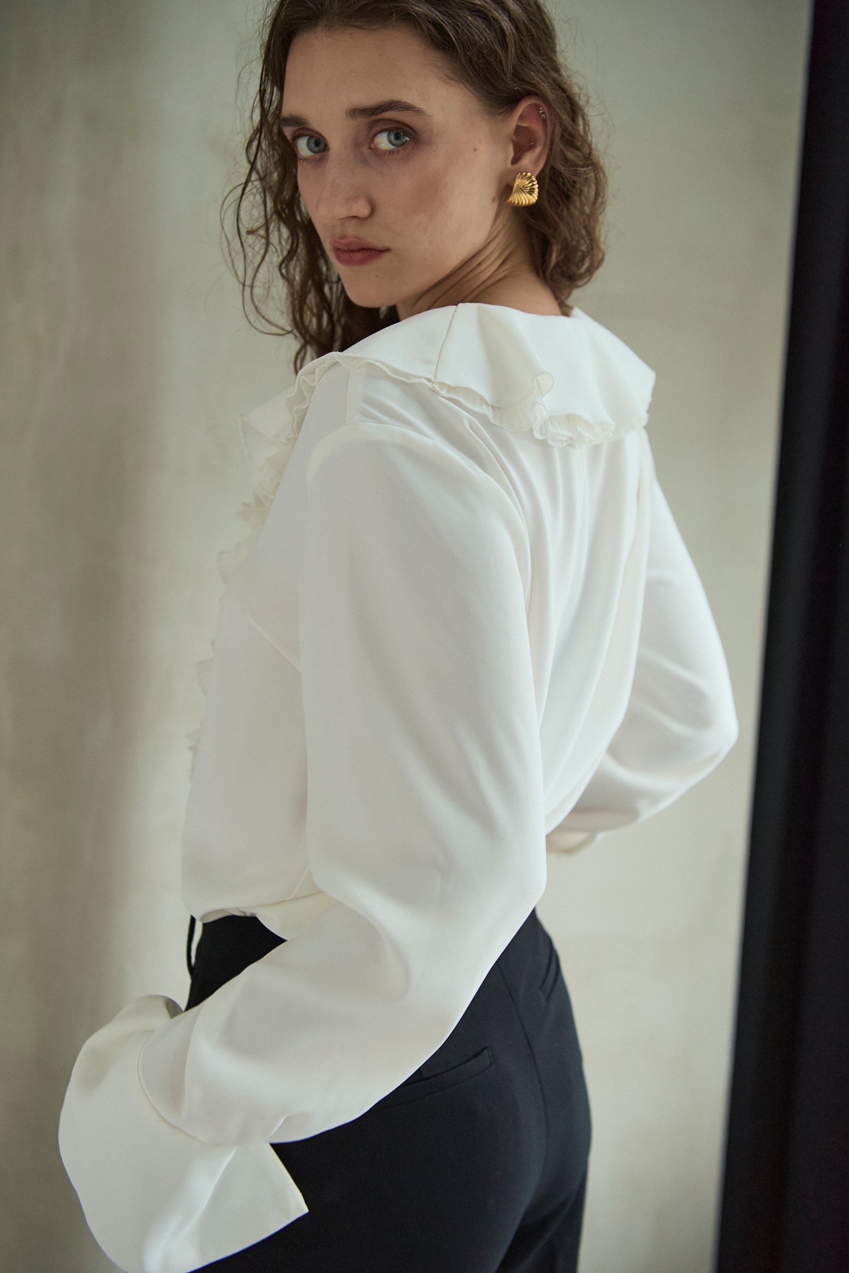 Becca Ruffled Blouse<br>-Off White-