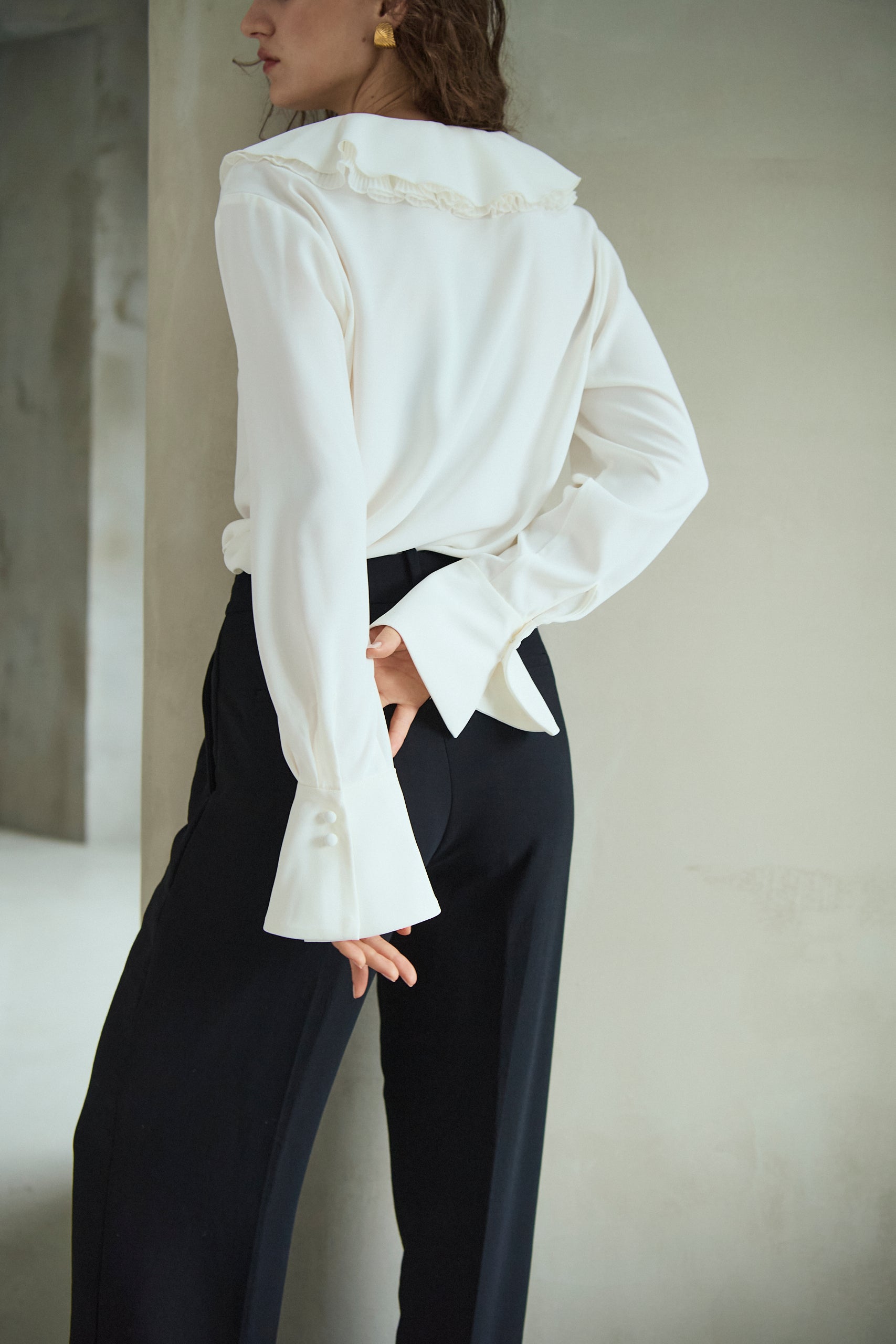 Becca Ruffled Blouse<br>-Off White-