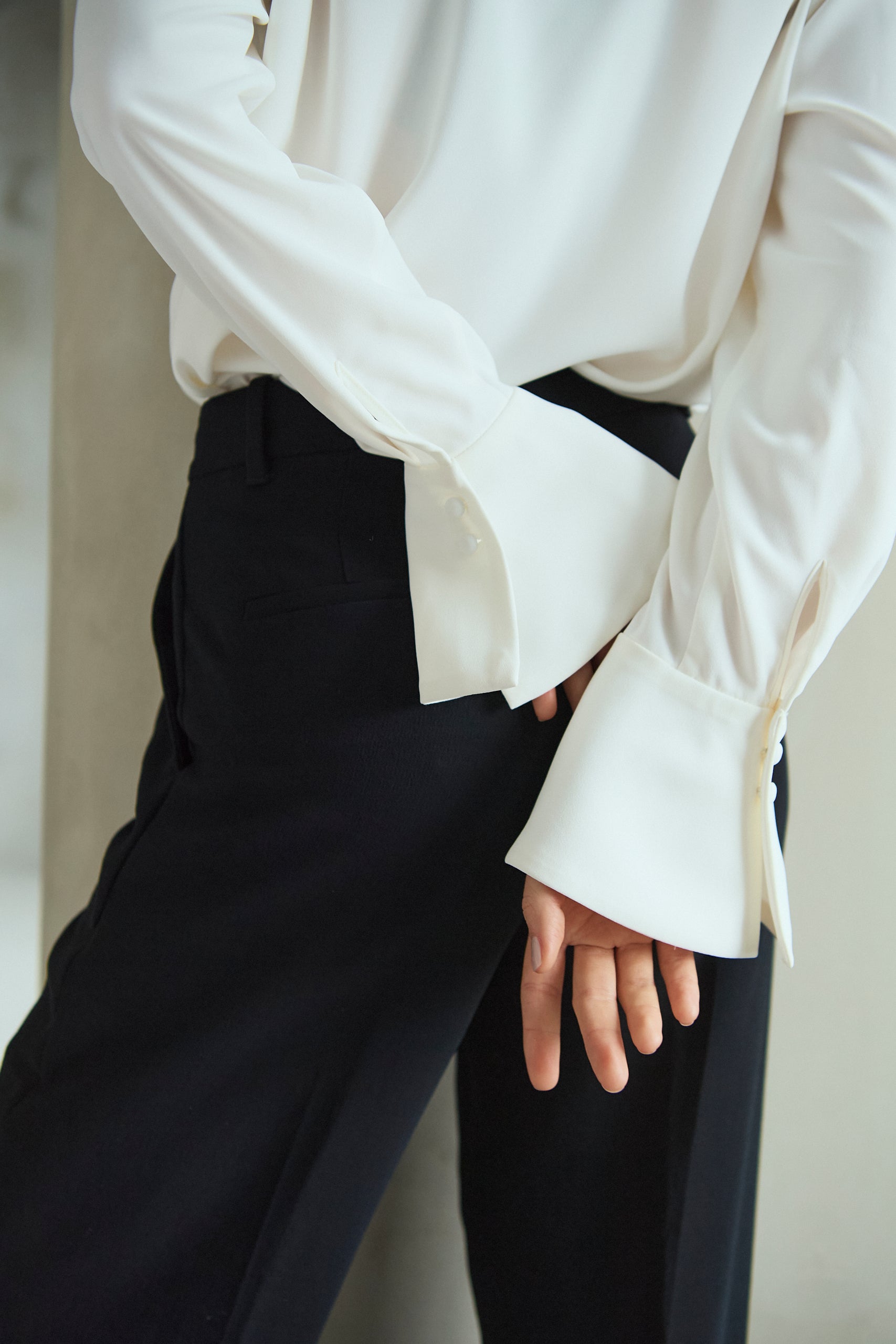 Becca Ruffled Blouse<br>-Off White-