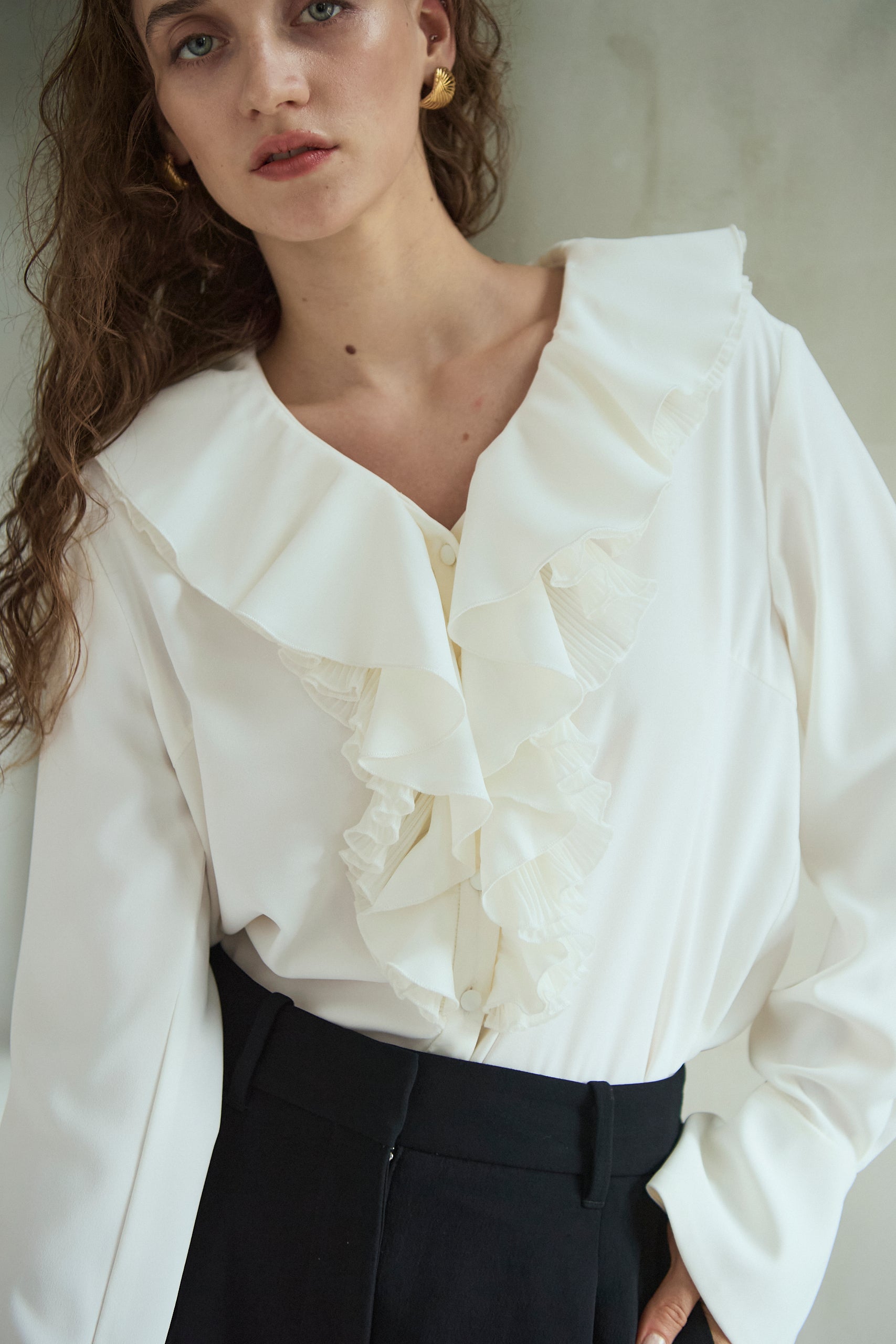Becca Ruffled Blouse<br>-Off White-