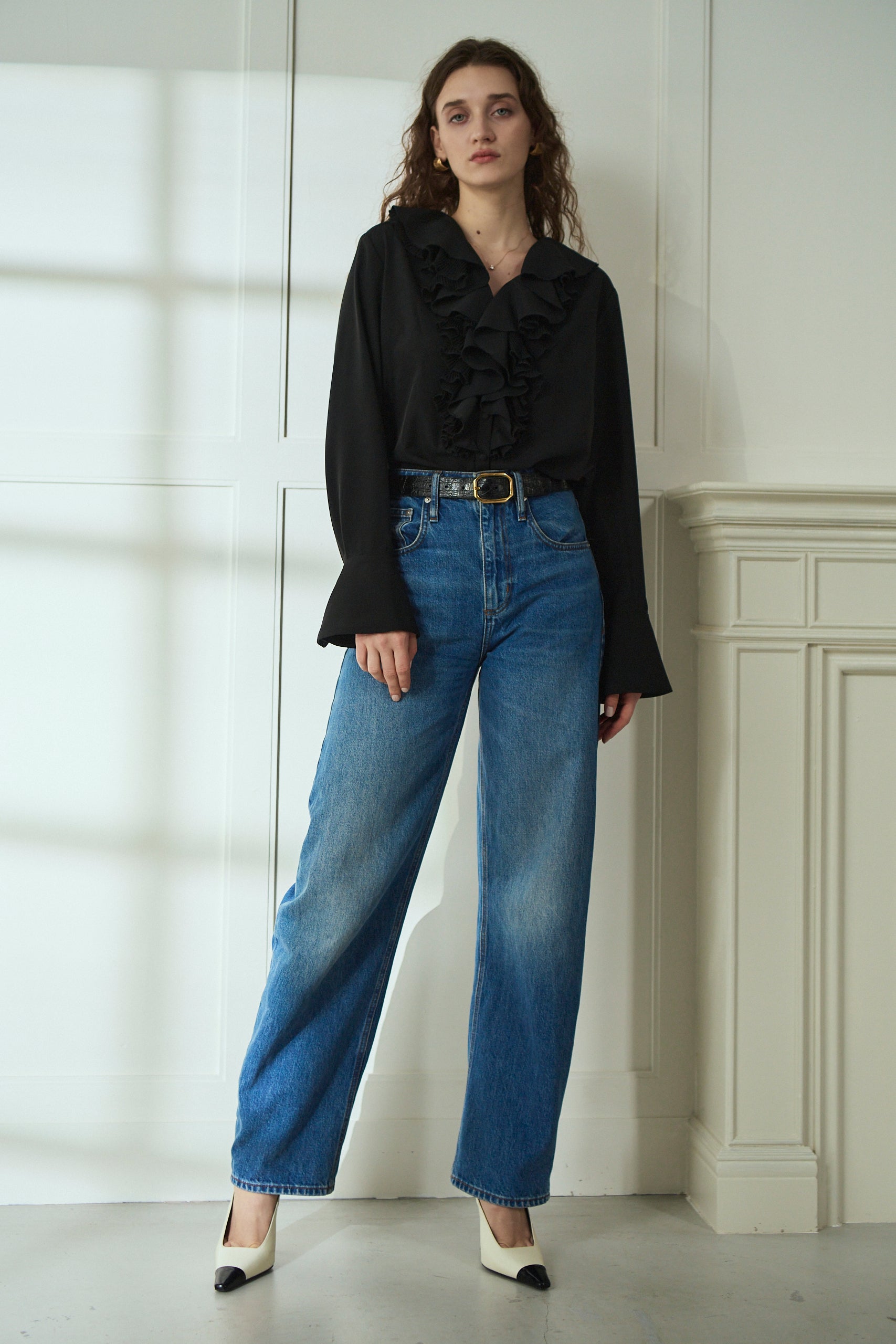 Becca Ruffled Blouse<br>-Black-