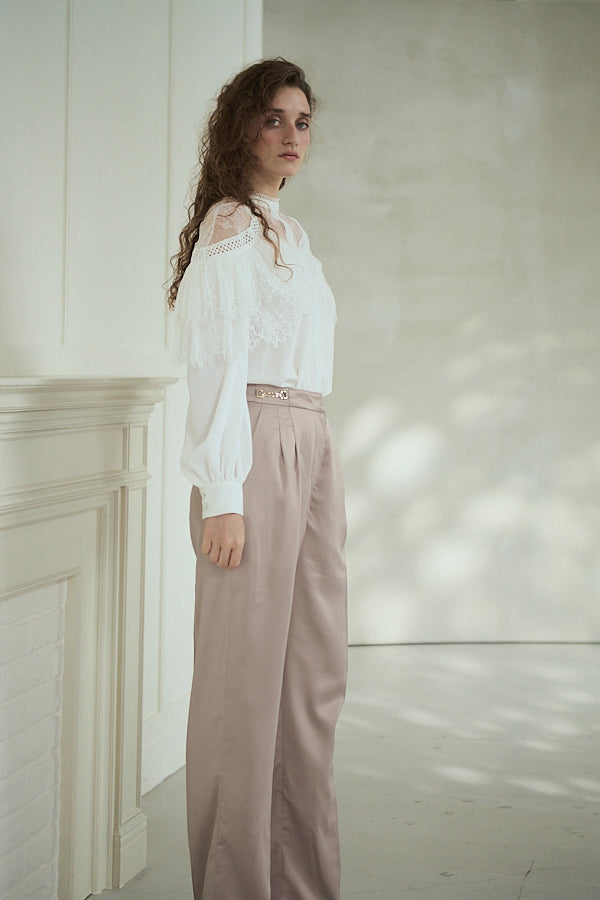 Oliviela Lace Blouse <br>-Off white-