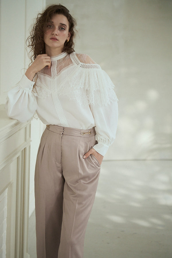 Oliviela Lace Blouse <br>-Off white-