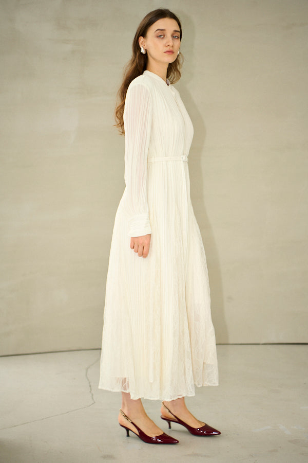 Pre-order<br>Alyssa Pleaded Long Dress <br>-Off white-