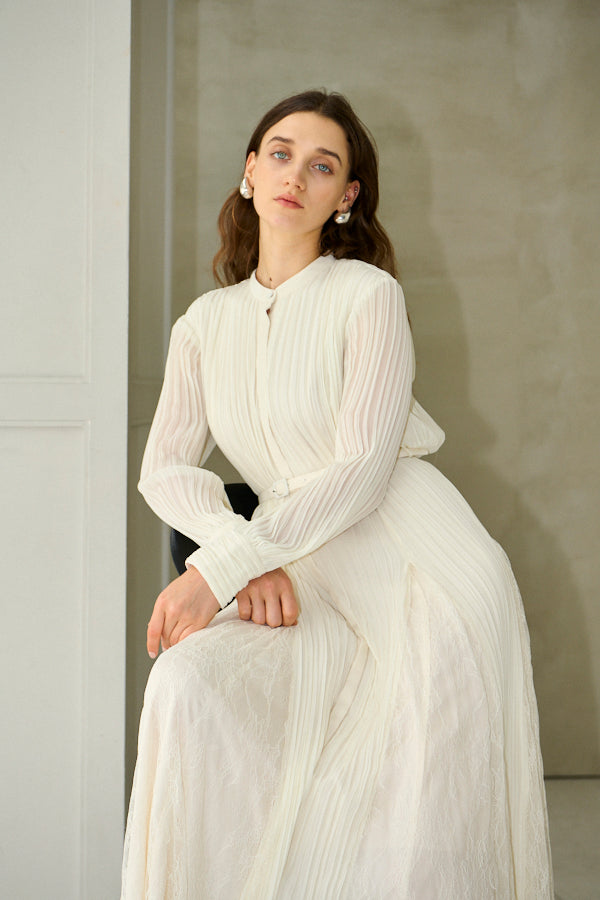 Pre-order<br>Alyssa Pleaded Long Dress <br>-Off white-