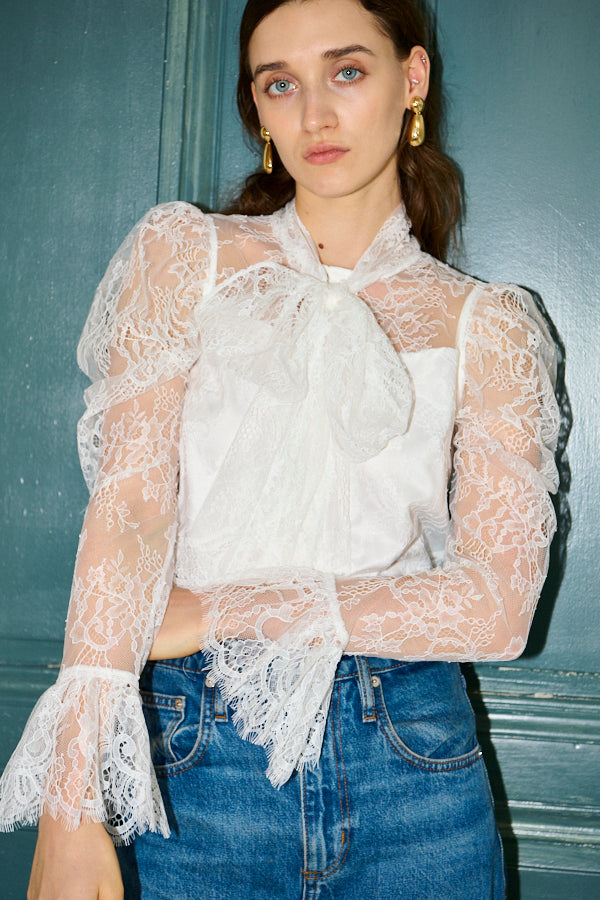 Cassia Lace Bow Blouce <br>-White-