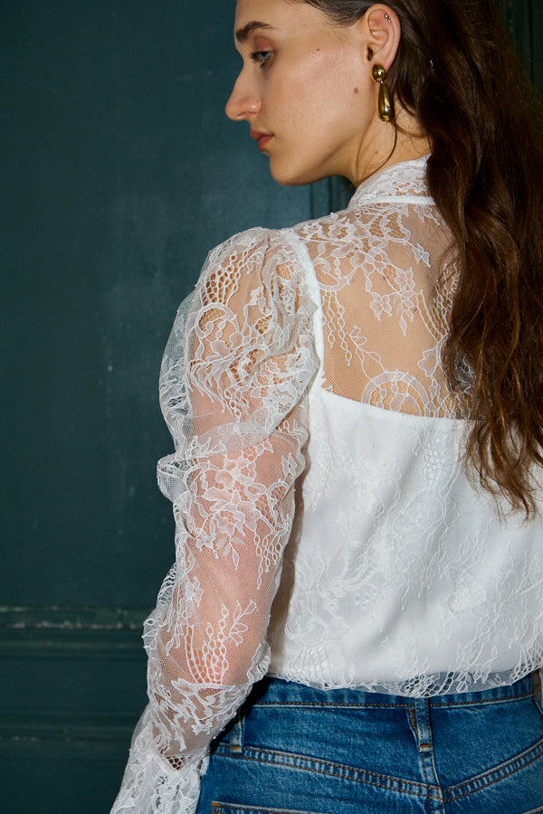 Cassia Lace Bow Blouce <br>-White-