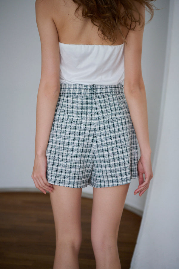 Gigi Tweed Shorts   -CHECK-