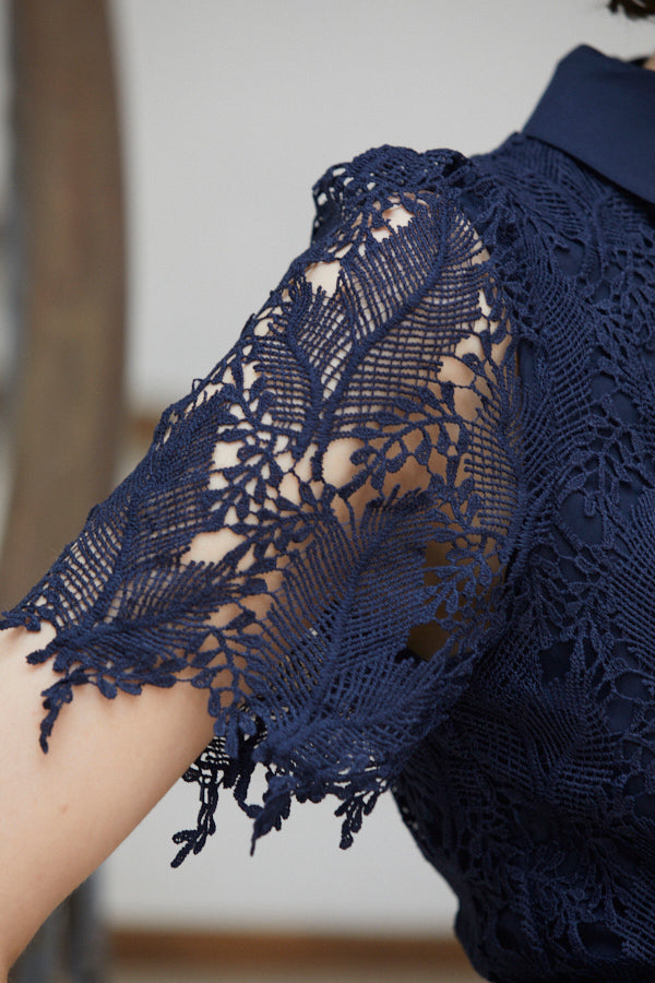 Charlotte Belted Lace Dress <br> -NVY-