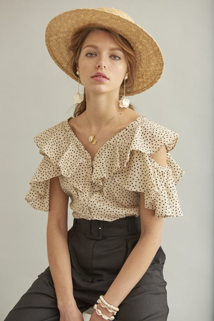 Cold Shoulder Dot Blouse <br> -L.BEG dot-