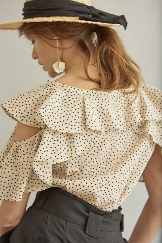 Cold Shoulder Dot Blouse <br> -L.BEG dot-