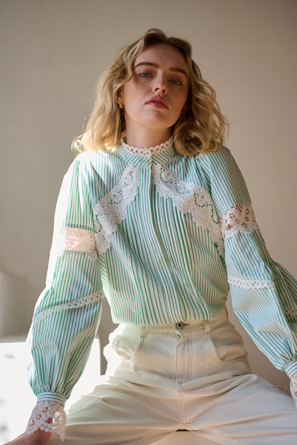 Bibi Lace-trimmed Blouse  <br>-GRN.st-