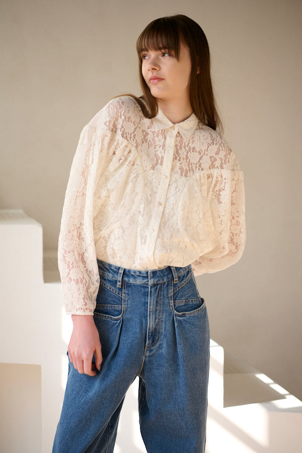 Betty Lace Blouse <br>   -WHT-