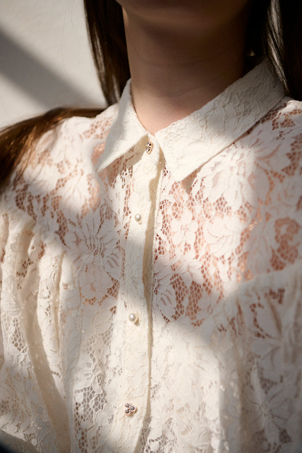 Betty Lace Blouse <br>   -WHT-