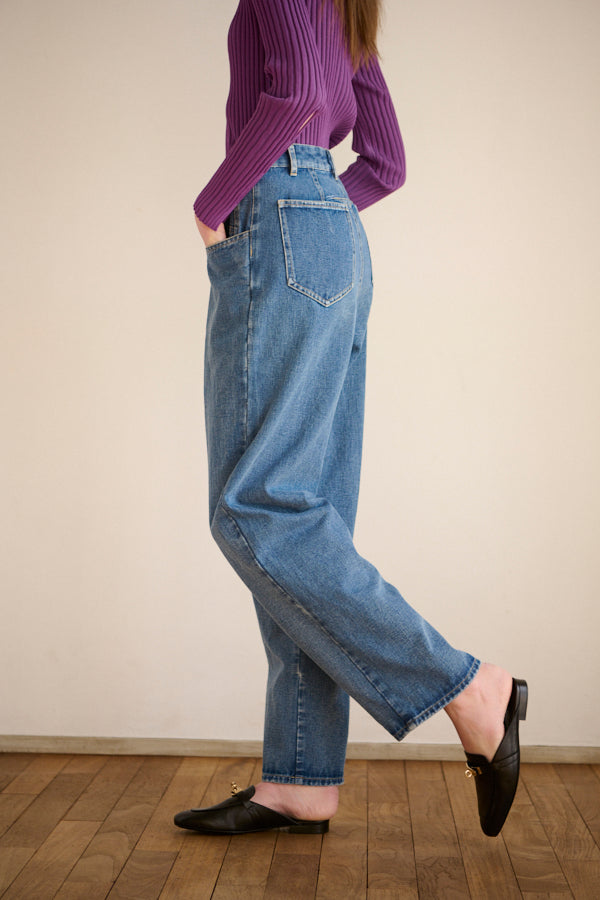 Elsa Mid Rise Loose Jean <br> -BLU-