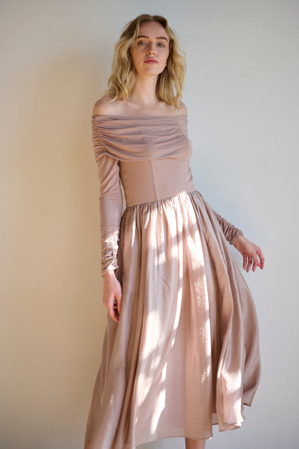 Della Belted Long Dress <br> -P.BEG-