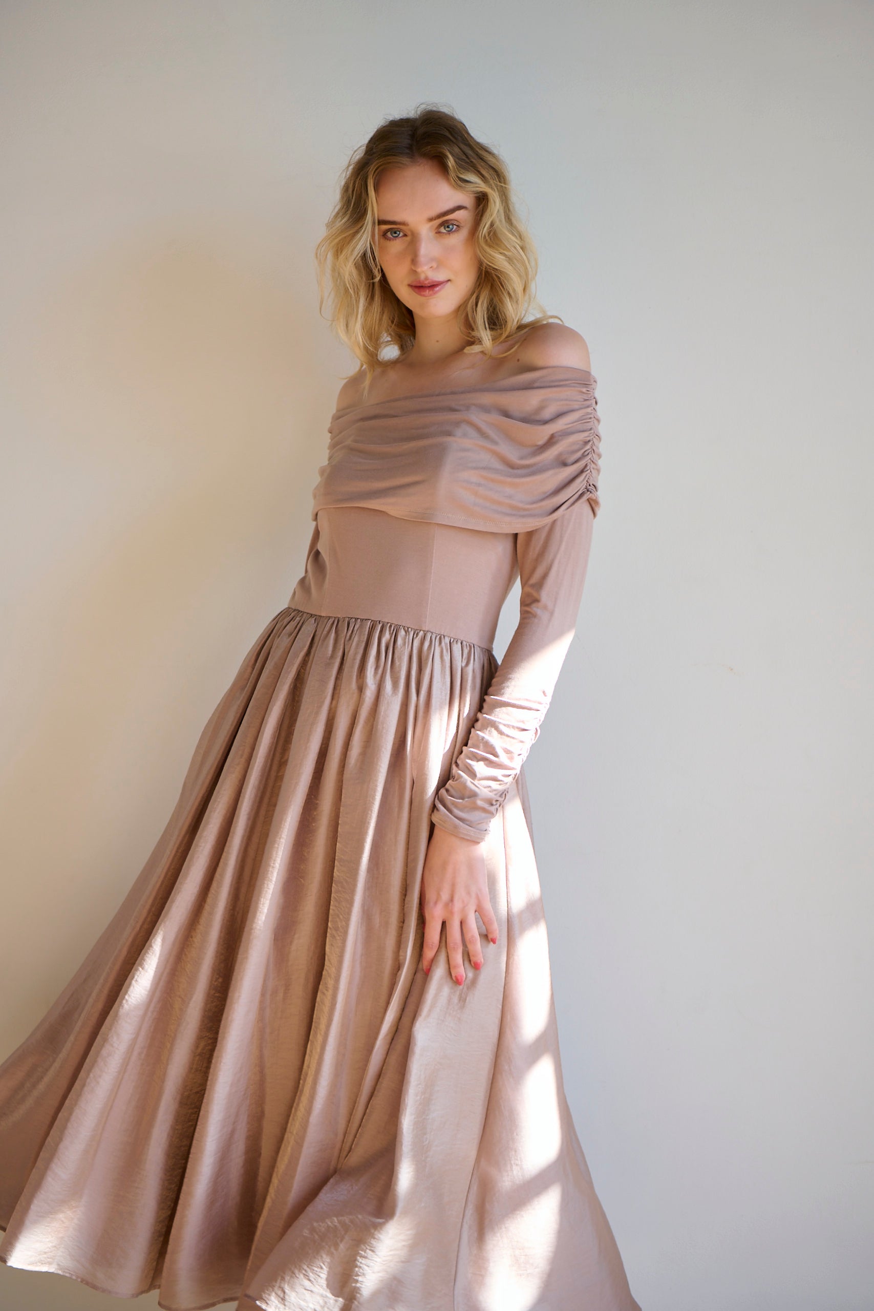 Della Belted Long Dress <br> -P.BEG-