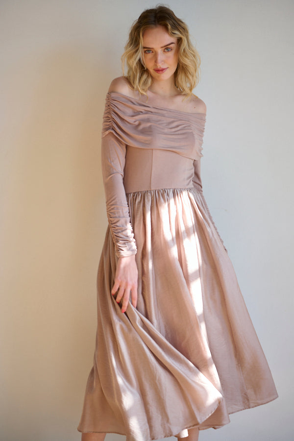 Della Belted Long Dress <br> -P.BEG-