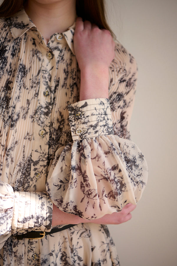 Merida Floral Belted Dress <br>  -IVO x blk pt-