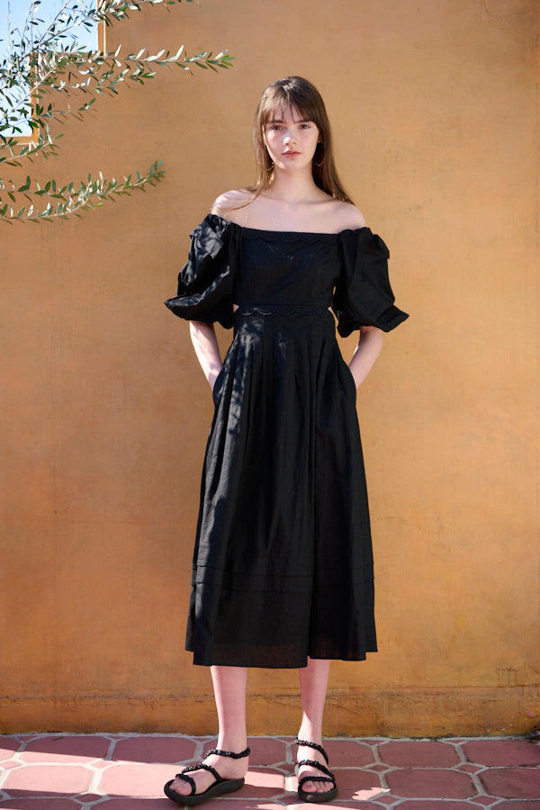 Sweetheart Linen Long Dress<br> -BLK-