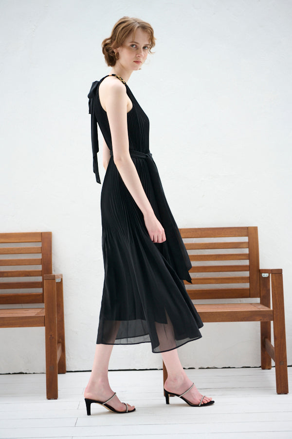 Agnes Pleated Long Dress <br>-BLK-